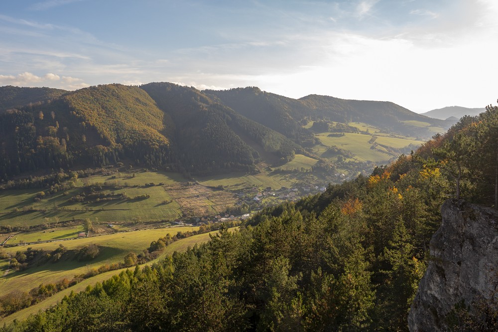 Pohľad smerom na Lietavskú Svinnú