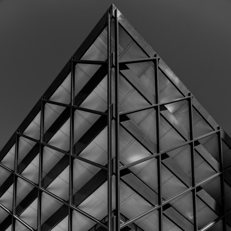 Vrchol pyramídy