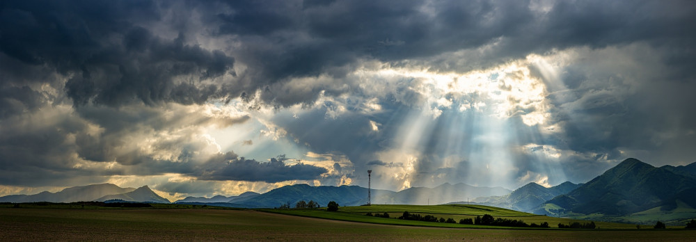 Svettelné divadlo nad Kľakom