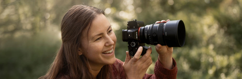 Sony predstavuje veľmi očakávaný ľahký portrétny objektív FE 85mm F1,4 GM II