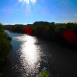 Slnečné lúče nad riekou Nitra