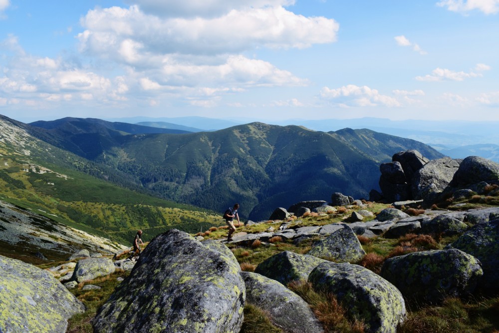 Cestou z Ďumbiera, Slovensko