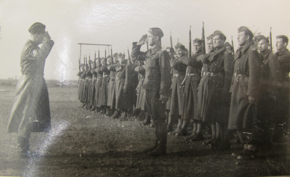 Môj otec por .Zoltan Tham velitel čs. oslobodzujuce armady 1945