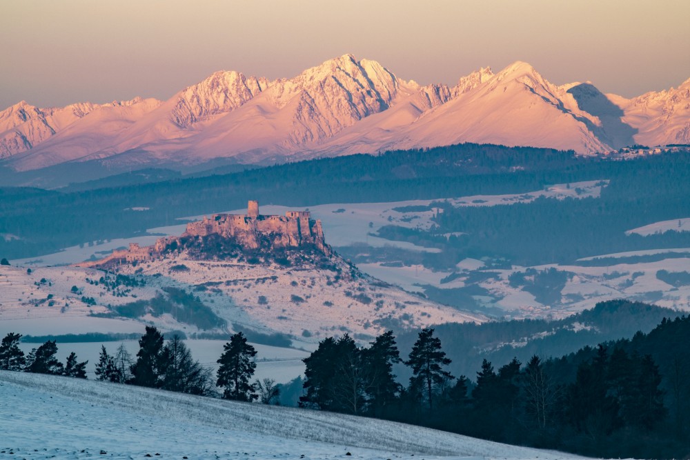 Spišský hrad vs Vysoké tatry